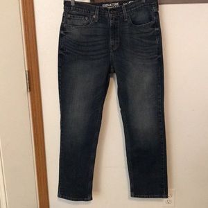 Signature by Levi’s Strauss 551, S67 famous riveted strength, Athletic W…